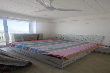Bedroom in 5 BHK Apartment at Vesu – for Rent