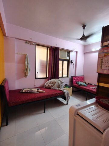 Room in  Pg at Gokuldham Colony – for Rent