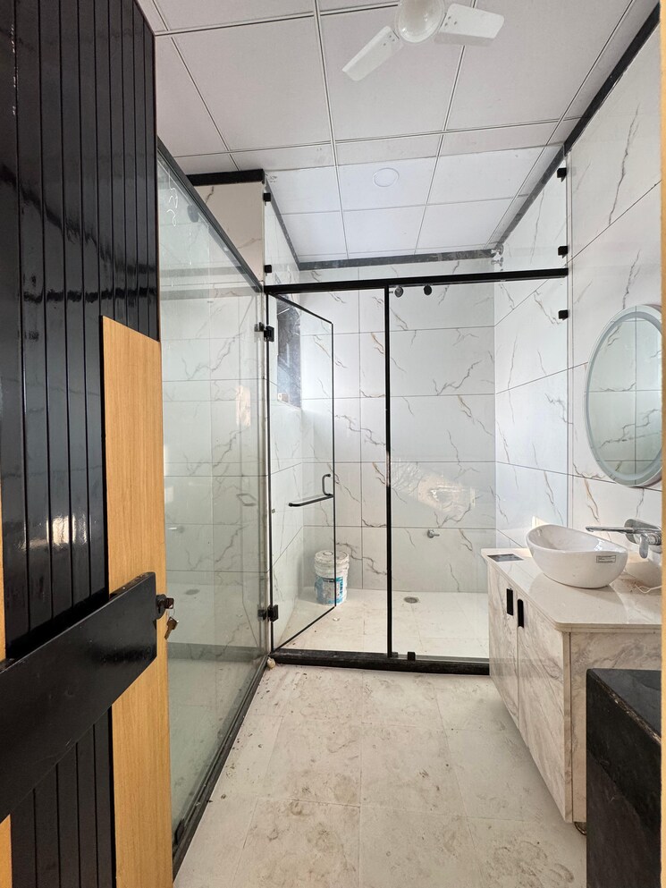 Bathroom, ajmer road 4 Bedroom 283 Sq.Yd. Villa In Ajmer Road Jaipur 8476602