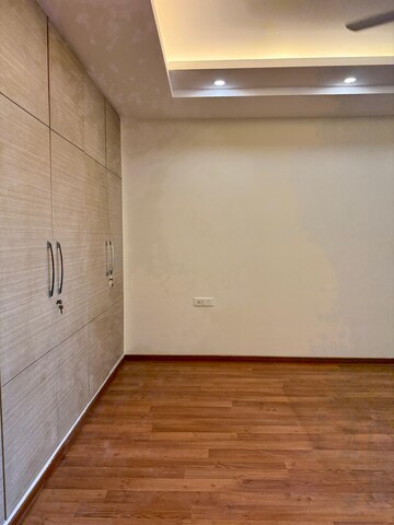 Room in 3 BHK Builder Floor at Greater Kailash I – for Rent