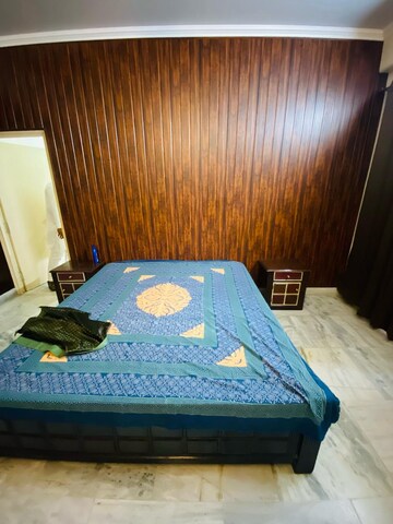 Room in  Pg at Gomti Nagar – for Rent