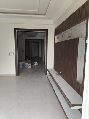 Furnished Amenities in 6+ BHK Villa at Sector 110 – for Sale