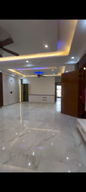 4 BHK Builder Floor For Sale in Indrapuram