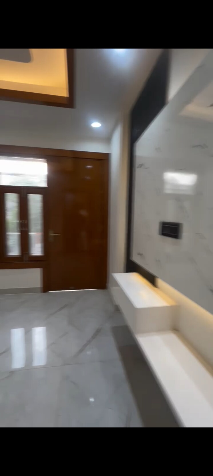 undefined, indrapuram 4 Bedroom 200 Sq.Mt. Builder Floor In Indrapuram Ghaziabad 8476678