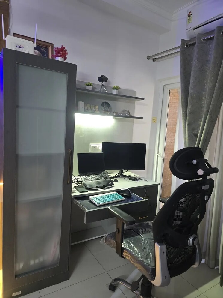 undefined, gaur-city-2-14th-avenue 3 Bedroom 1300 Sq.Ft. Apartment In Sector 16c Greater Noida Greater Noida 8476688