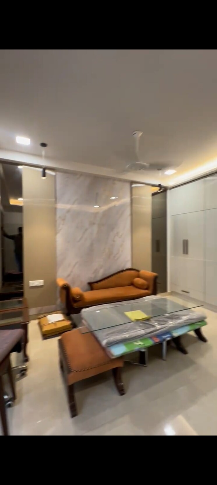 undefined, indrapuram 4 Bedroom 350 Sq.Mt. Builder Floor In Indrapuram Ghaziabad 8476694