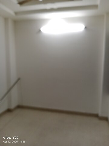 Master Bedroom in 3 BHK Independent House at Laxmi Nagar – for Rent