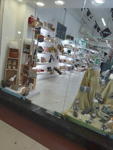 Floor Plan in  Showroom at New Market – for Rent