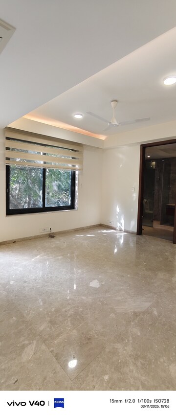 Master Bedroom in 3 BHK Builder Floor at Defence Colony – for Rent
