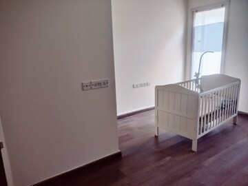 Master Bedroom in 5 BHK Independent House at Greater Kailash ii – for Rent