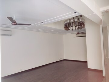 Master Bedroom in 5 BHK Independent House at Greater Kailash ii – for Rent