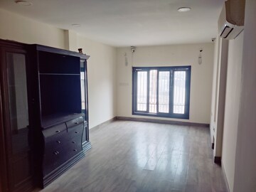 Master Bedroom in 5 BHK Independent House at Greater Kailash ii – for Rent