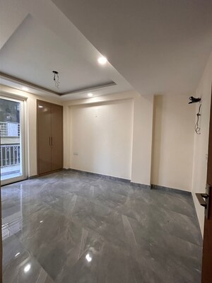 Master Bedroom in 3 BHK Builder Floor at RWA Tomar Colony, Mukundpur – for Sale