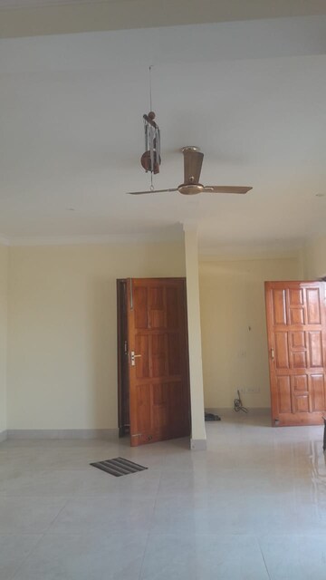 Master Bedroom in 2 BHK Builder Floor at Unitech South City II, Sector 50 – for Rent