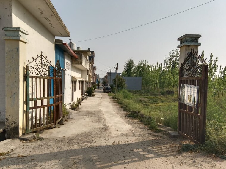 Living Room, suman nagar 3.5 Bedroom 11100 Sq.Ft. Independent House In Suman Nagar Haridwar 8476984