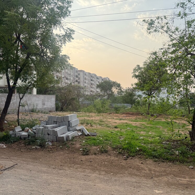 Garden, gk-triad  400 Sq.Yd. Plot In Shaili Gardens Hyderabad 8477006