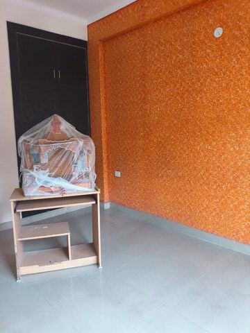 Floor Plan in 3 BHK Apartment at Amrapali Silicon City, Sector 76 – for Rent