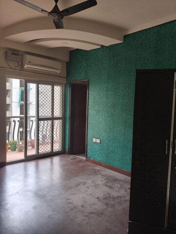 Master Bedroom in 3 BHK Apartment at Amrapali Silicon City, Sector 76 – for Rent