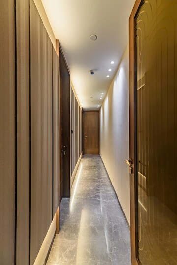 Furnished Amenities in 4 BHK Apartment at Ashford Casa Grande, Lower Parel – for Rent