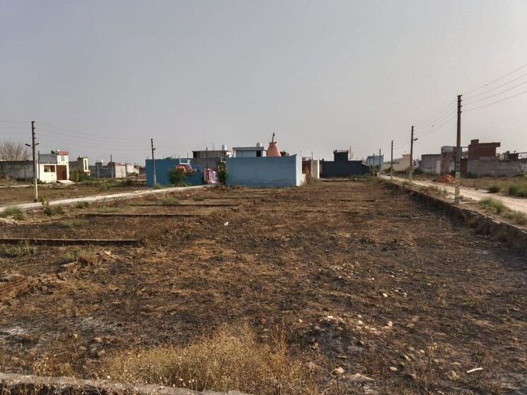 Garden, suman nagar  225 Sq.Yd. Plot In Suman Nagar Haridwar 8477017
