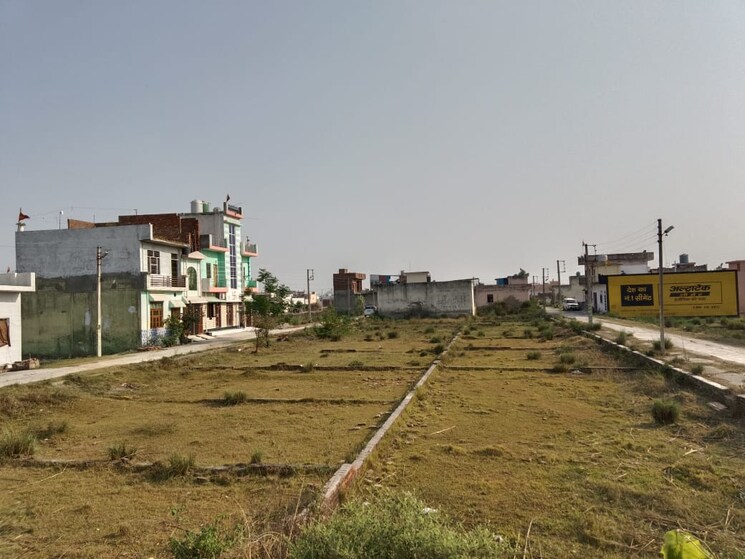 Garden, suman nagar  225 Sq.Yd. Plot In Suman Nagar Haridwar 8477017