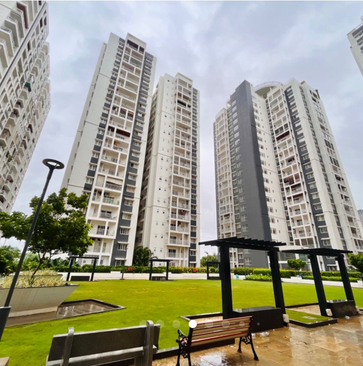 3 BHK + Pooja Room,Servant Room,Study Room,Extra Room Apartment For Sale in Lansum Etania