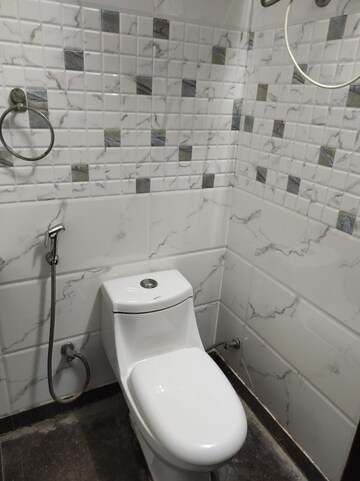 Bathroom in 3 BHK Builder Floor at East of Kailash Block-B RWA, East Of Kailash – for Rent