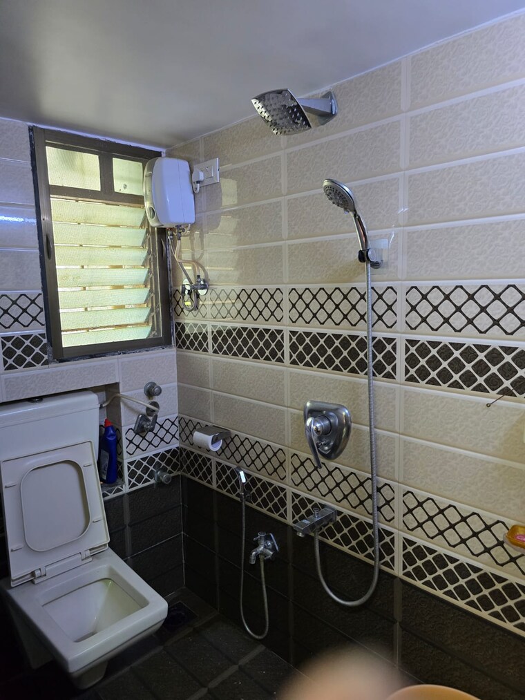 Bathroom, shanti-gardens 2 Bedroom 1000 Sq.Ft. Apartment In Mira Road Thane 8477096
