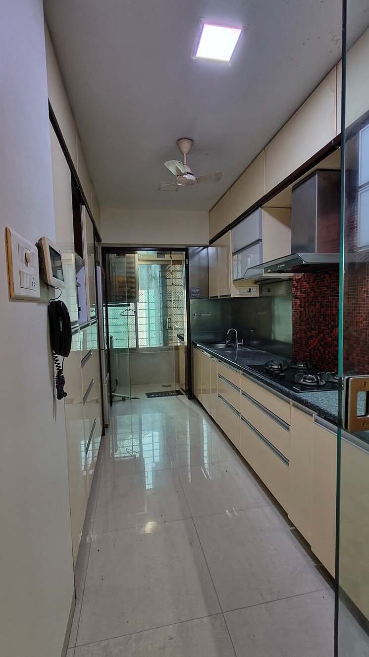 Exterior View, oberoi-springs 2.5 Bedroom 1300 Sq.Ft. Apartment In Andheri West Mumbai 8477151