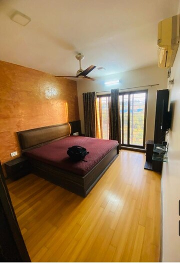 Study Room in 3 BHK Apartment at Kool Homes Solitaire I, Kondhwa – for Rent