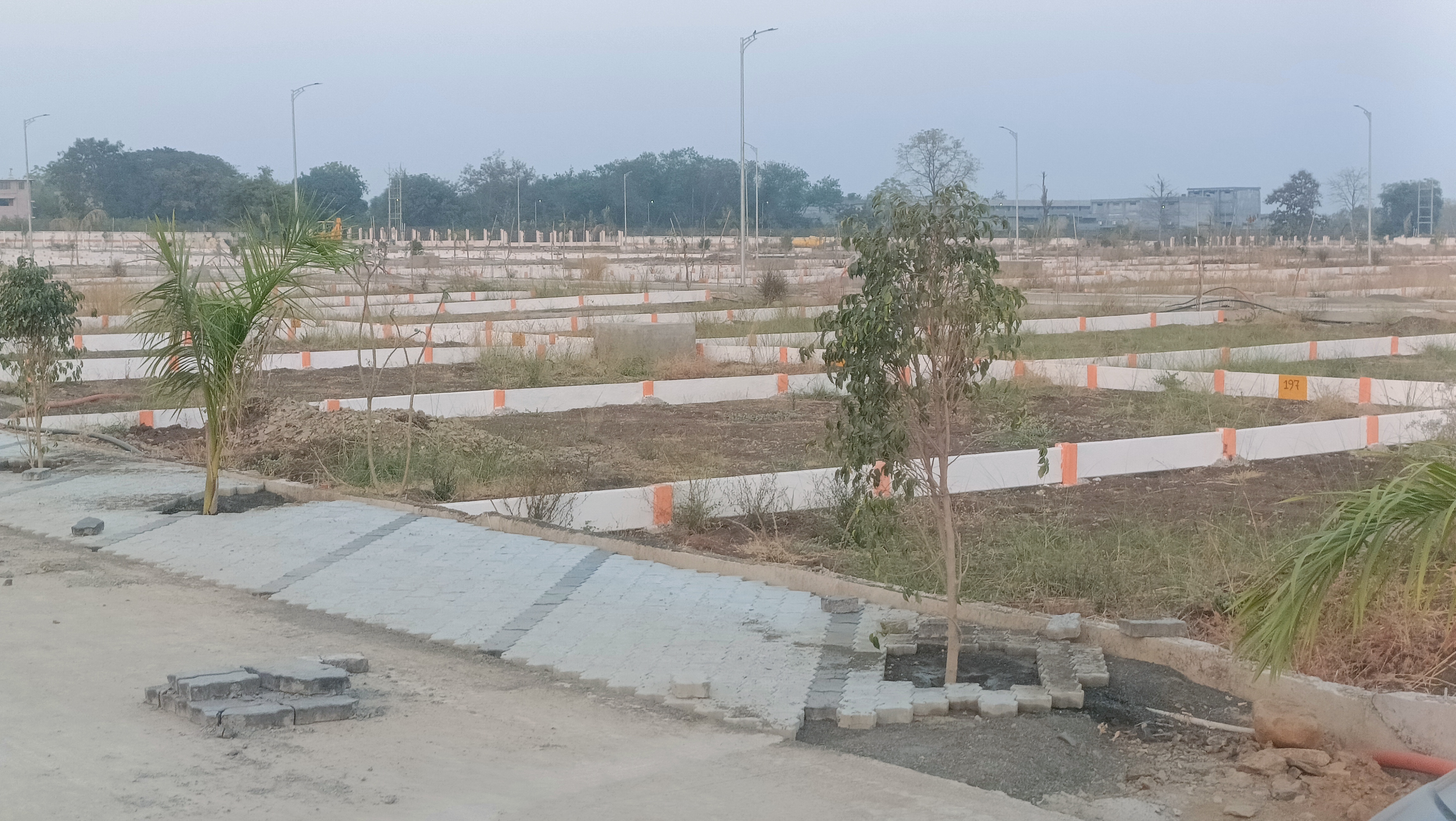 Plot For Sale in Mahalaxmi Tattva Apas