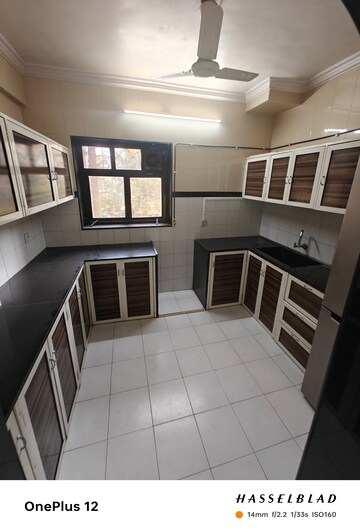 2 BHK Apartment – Map Location View at Nahars Everest, Versova - for Rent