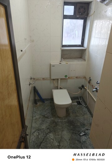 Bathroom in 2 BHK Apartment at Nahars Everest, Versova – for Rent