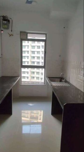 Bathroom in 2 BHK Apartment at Kalpataru Immensa, Kolshet Road – for Rent