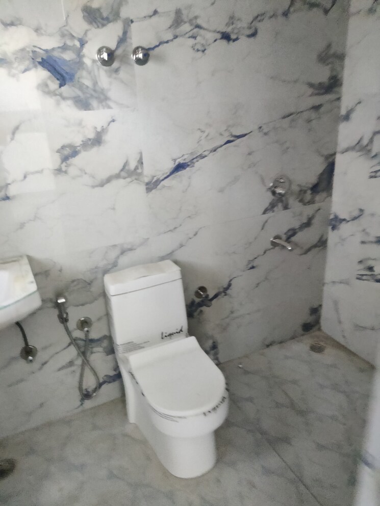 Bathroom, gtm-the-capital 2 Bedroom 1050 Sq.Ft. Apartment In Aman Vihar Dehradun 8477274