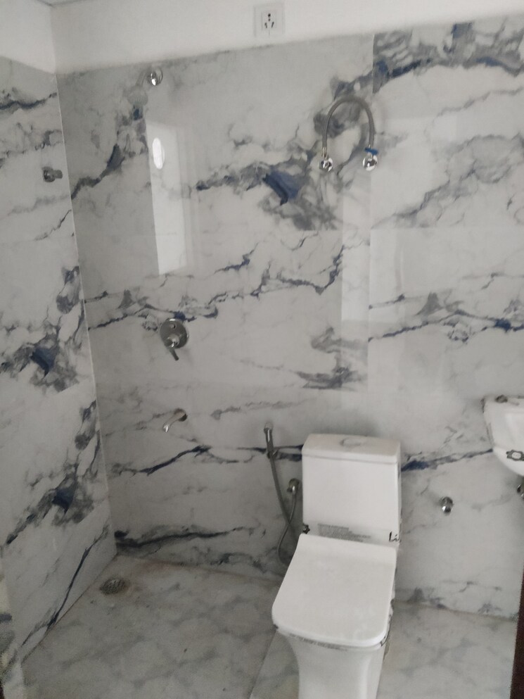 Bathroom, gtm-the-capital 2 Bedroom 1050 Sq.Ft. Apartment In Aman Vihar Dehradun 8477274