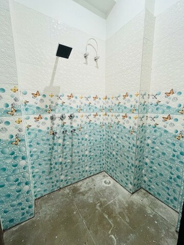 Bathroom in 2 BHK Builder Floor at Sector 62 – for Rent