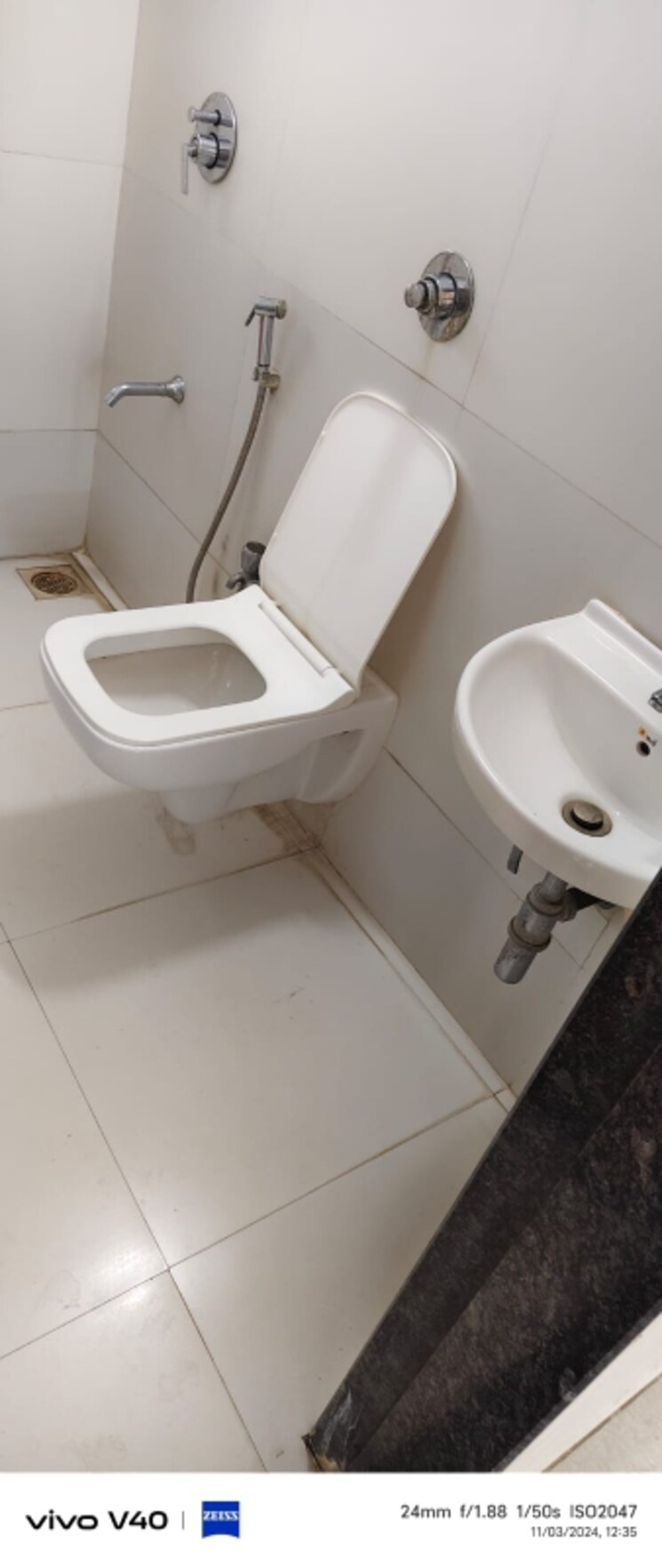 Bathroom, sheth-auris-serenity-tower-1 2 Bedroom 805 Sq.Ft. Apartment In Malad West Mumbai 8477282