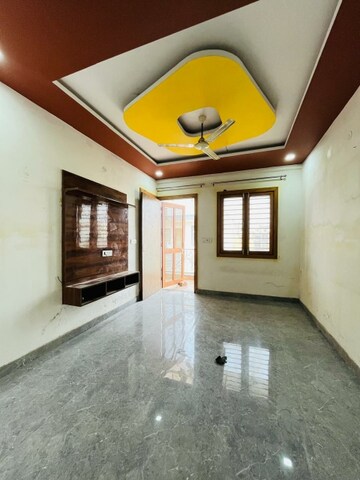 Master Bedroom in 2.5 BHK Builder Floor at Sector 64 – for Rent