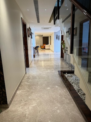  5 BHK Penthouse at Ireo Victory Valley, Sector 67 – for Sale