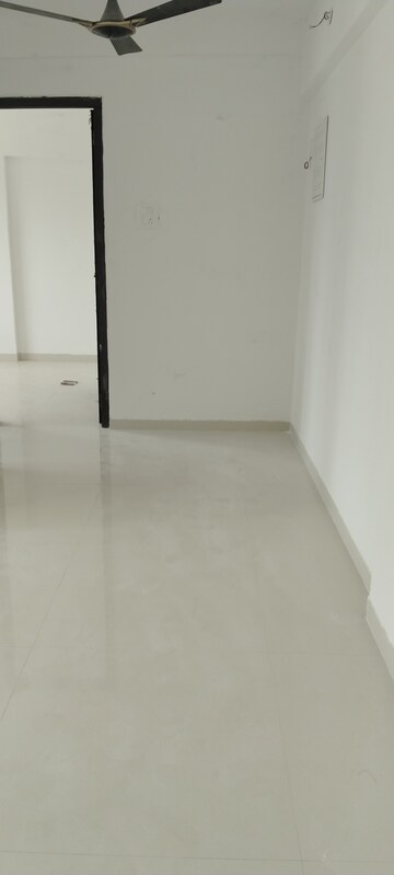 Master Bedroom in 3 BHK Apartment at Vaibhav Vilas CHS, Majiwada – for Rent