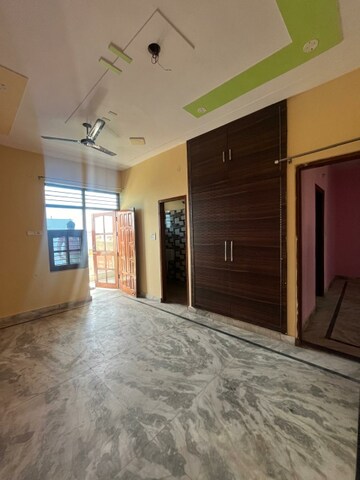 Master Bedroom in 2.5 BHK Builder Floor at Sector 64 – for Rent