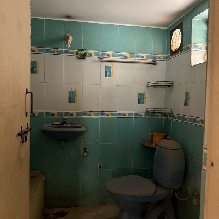 Bathroom, devi-kalyan-estates 3 Bedroom 2000 Sq.Ft. Villa In Vayupuri Hyderabad 8477327