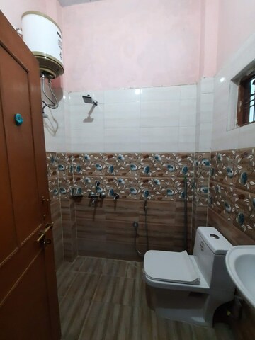 Bathroom in 5 BHK Independent House at ORO City, Jankipuram – for Rent