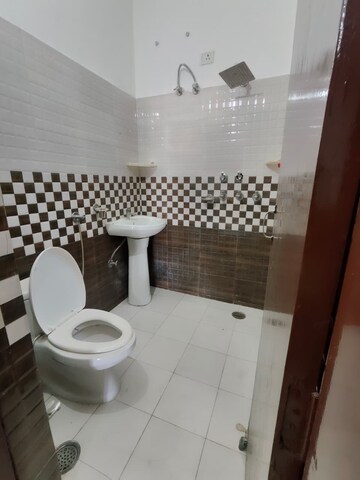 Building Lobby in 3 BHK Builder Floor at US Pine Homes, Dhakoli Village – for Rent
