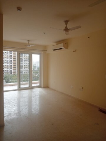 Master Bedroom in 3 BHK Apartment at DLF The Skycourt, Sector 86 – for Rent