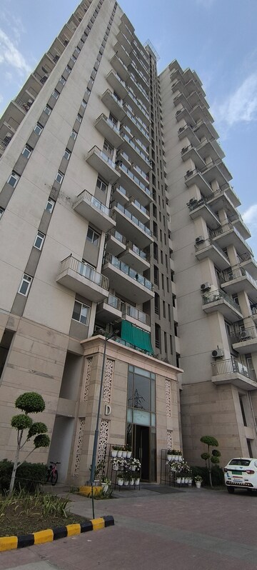 Living Room in 3 BHK Apartment at Conscient Heritage Max, Sector 102 – for Rent