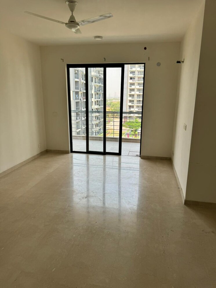 Master Bedroom, cosmos-express-99 3 Bedroom 1550 Sq.Ft. Apartment In Sector 99 Gurgaon 8477362
