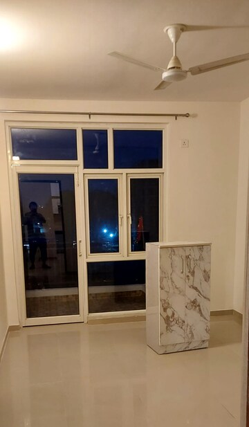 Furnished Amenities in 3 BHK Apartment at Omaxe The Palace, Gomti Nagar – for Rent