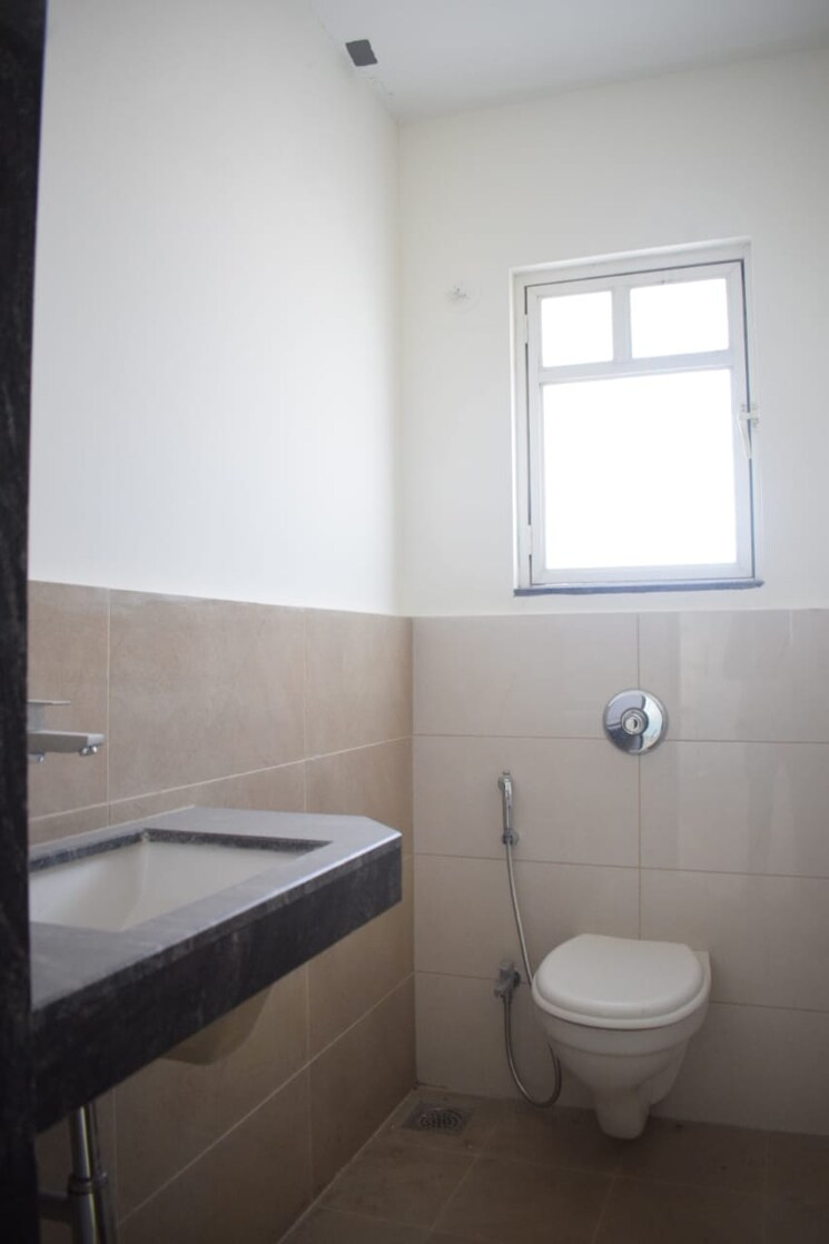 Washroom, geras-imperium-alpha Commercial Office Space 680 Sq.Ft. In Kharadi Pune 8477379